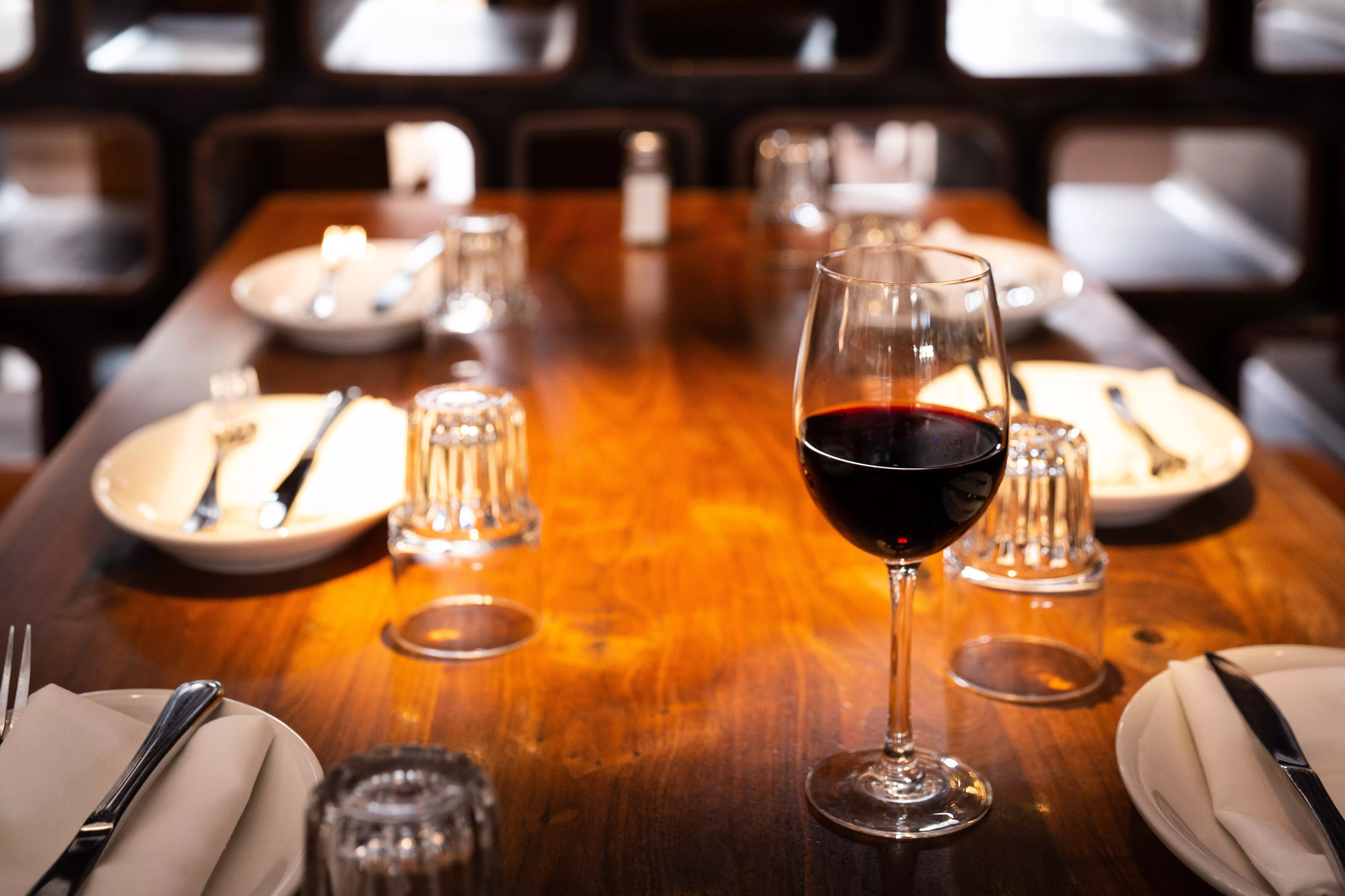 красное вино из грузии